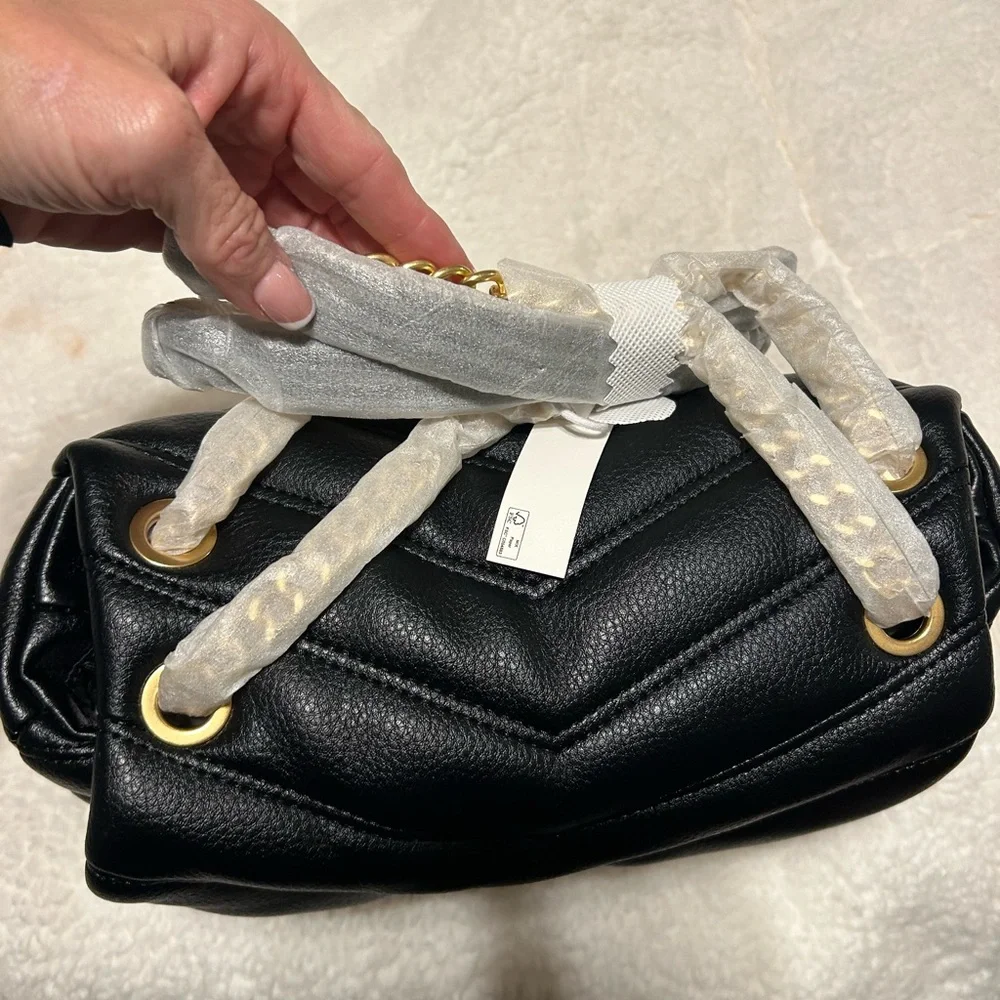 Luxury Inspired Elegant Black Quilted Leather Bag with Gold Chain